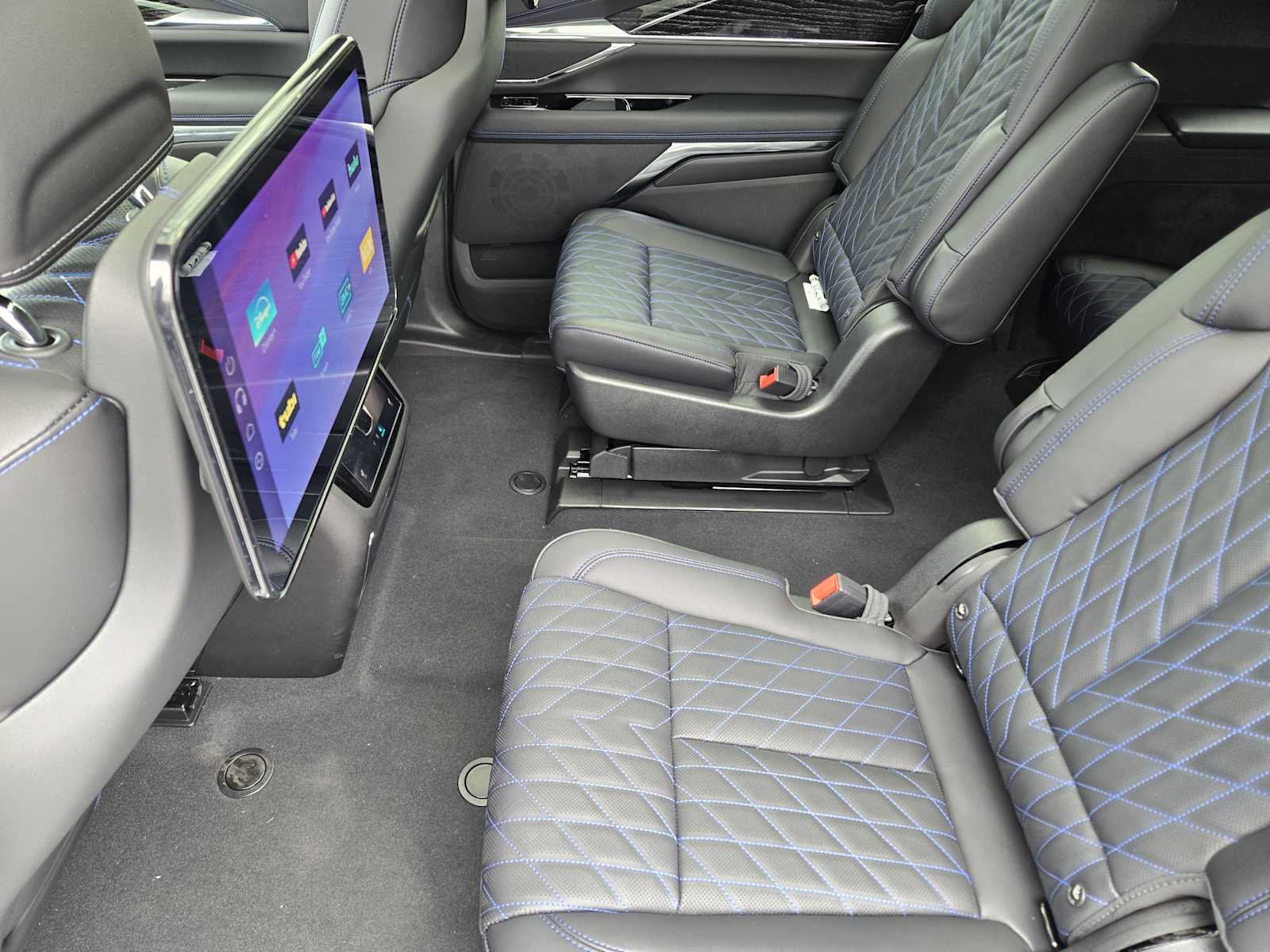 2026 Cadillac Escalade IQL Sport - Photo 16