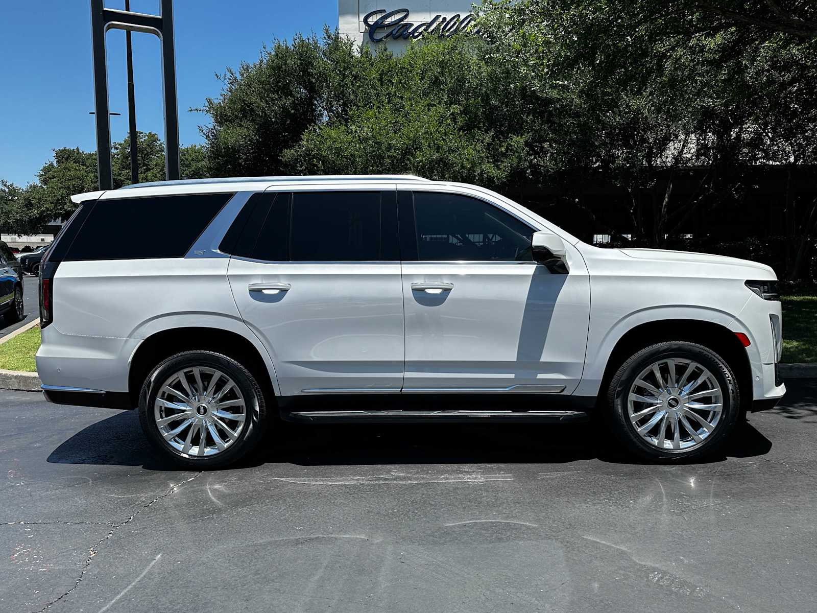 Certified Used 2023 Crystal White Tricoat Cadillac 4WD Premium Luxury image 6
