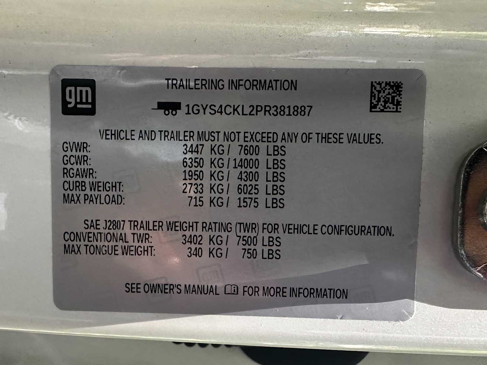 Certified Used 2023 Crystal White Tricoat Cadillac 4WD Premium Luxury image 25