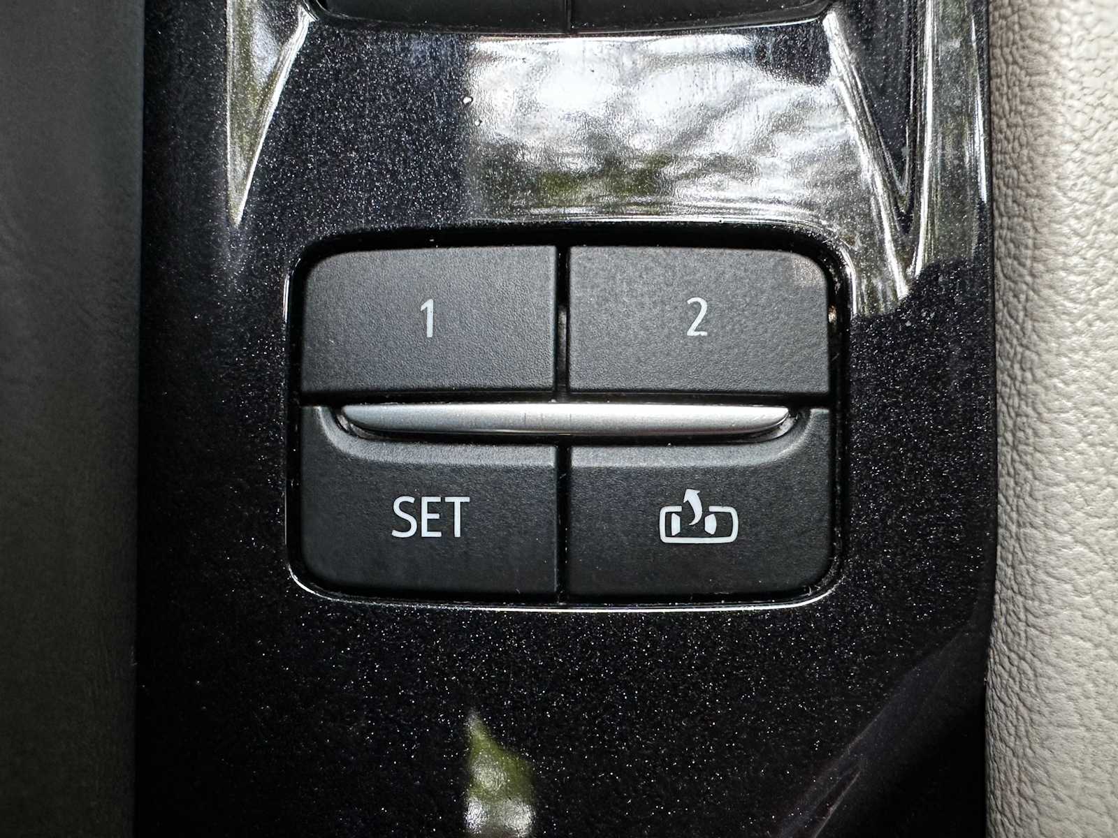 Used 2021 Black Raven Cadillac Sport image 19