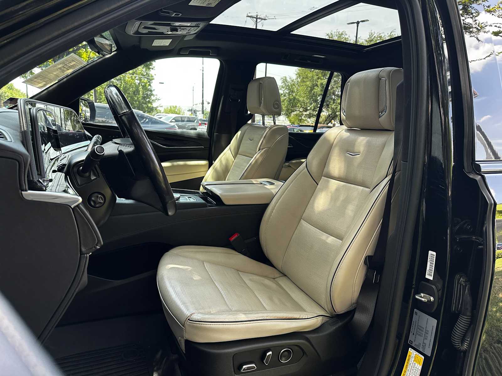 Used 2021 Black Raven Cadillac Sport image 9