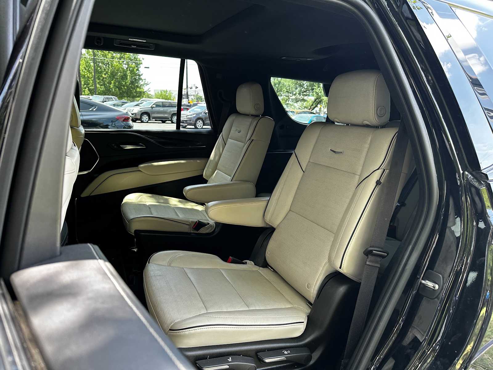 Used 2021 Black Raven Cadillac Sport image 24