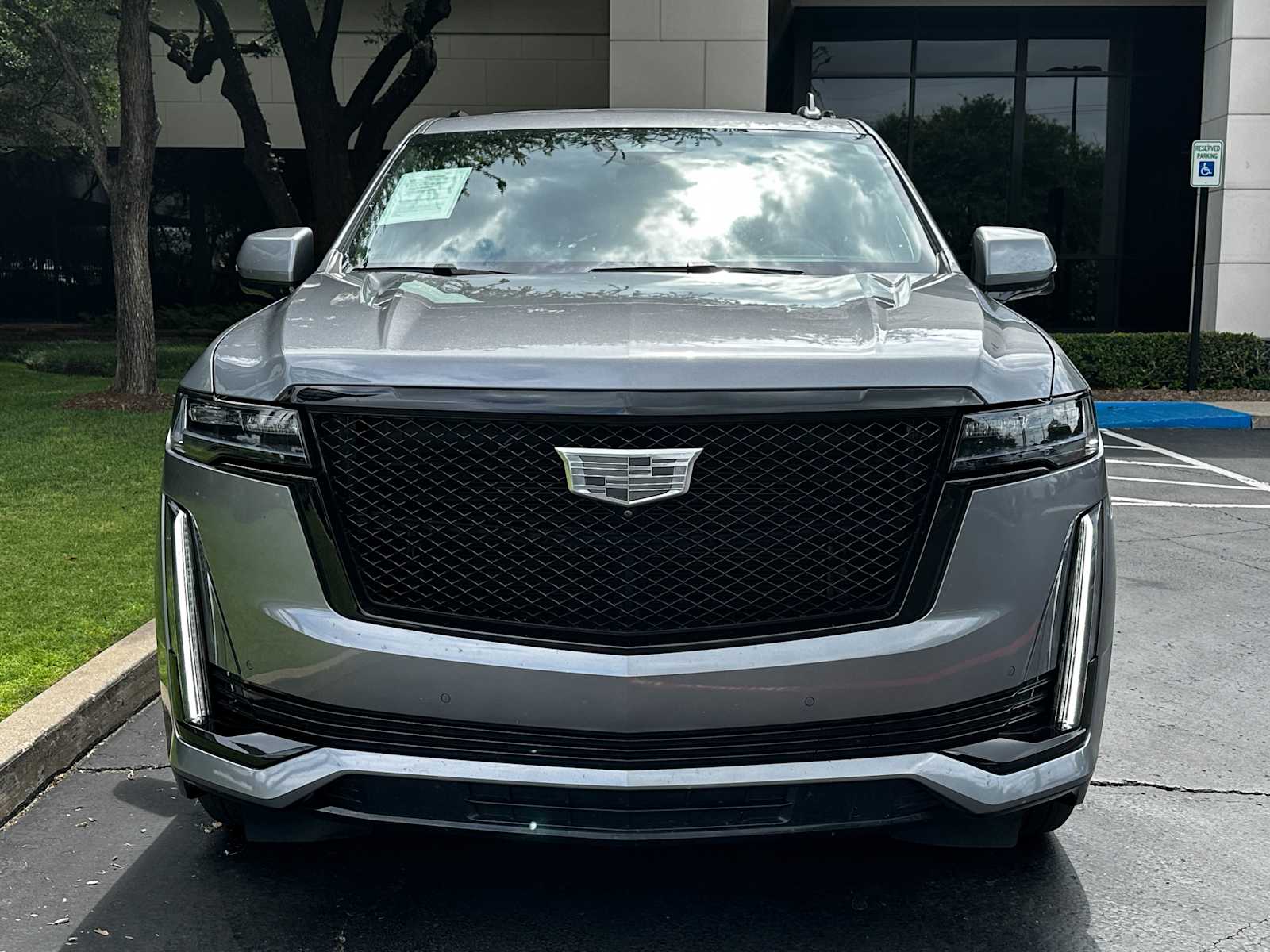Used 2022 Satin Steel Metallic Cadillac Sport Platinum image 2