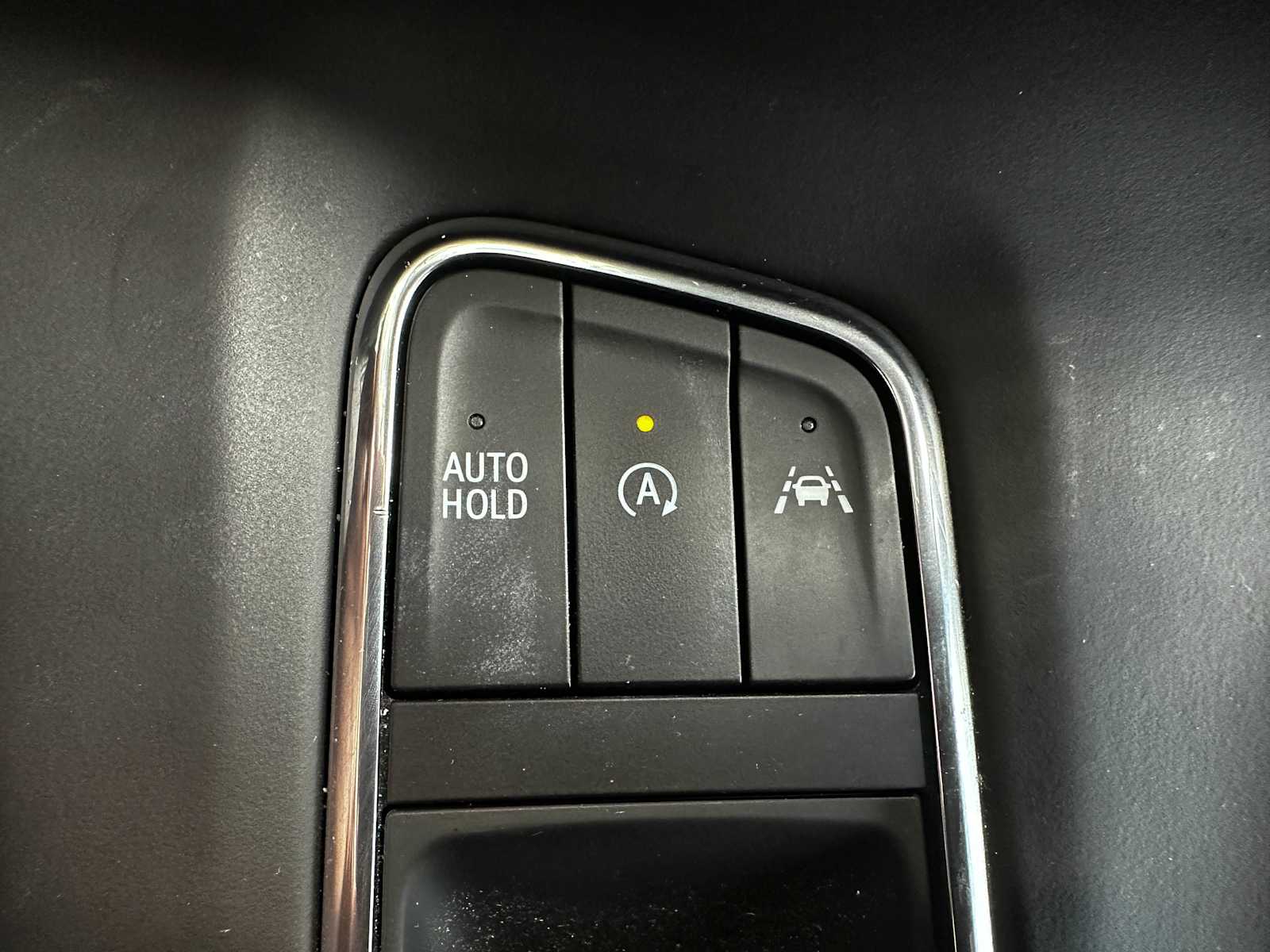 Used 2022 Satin Steel Metallic Cadillac Sport Platinum image 15