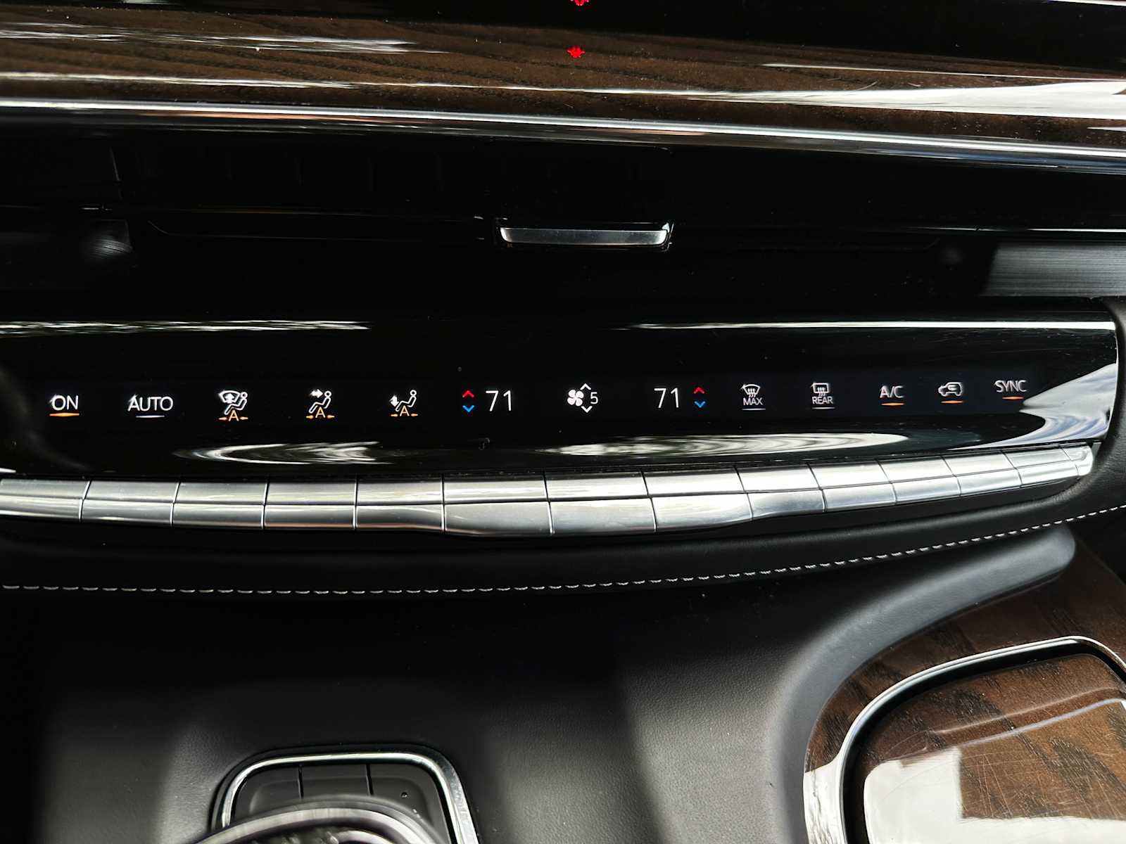 Certified Used 2024 Black Raven Cadillac Sport Platinum image 14