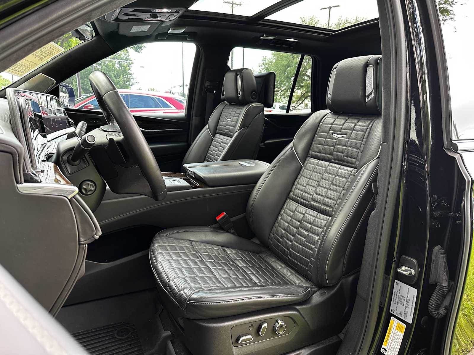 Certified Used 2024 Black Raven Cadillac Sport Platinum image 9