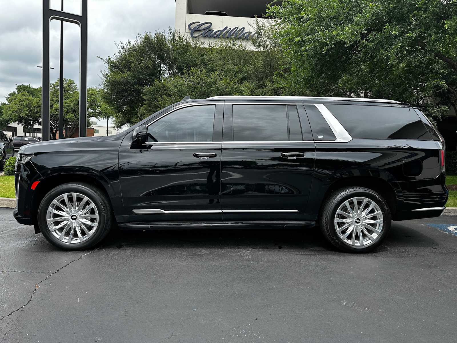 Certified Used 2023 Black Raven Cadillac Premium Luxury image 5