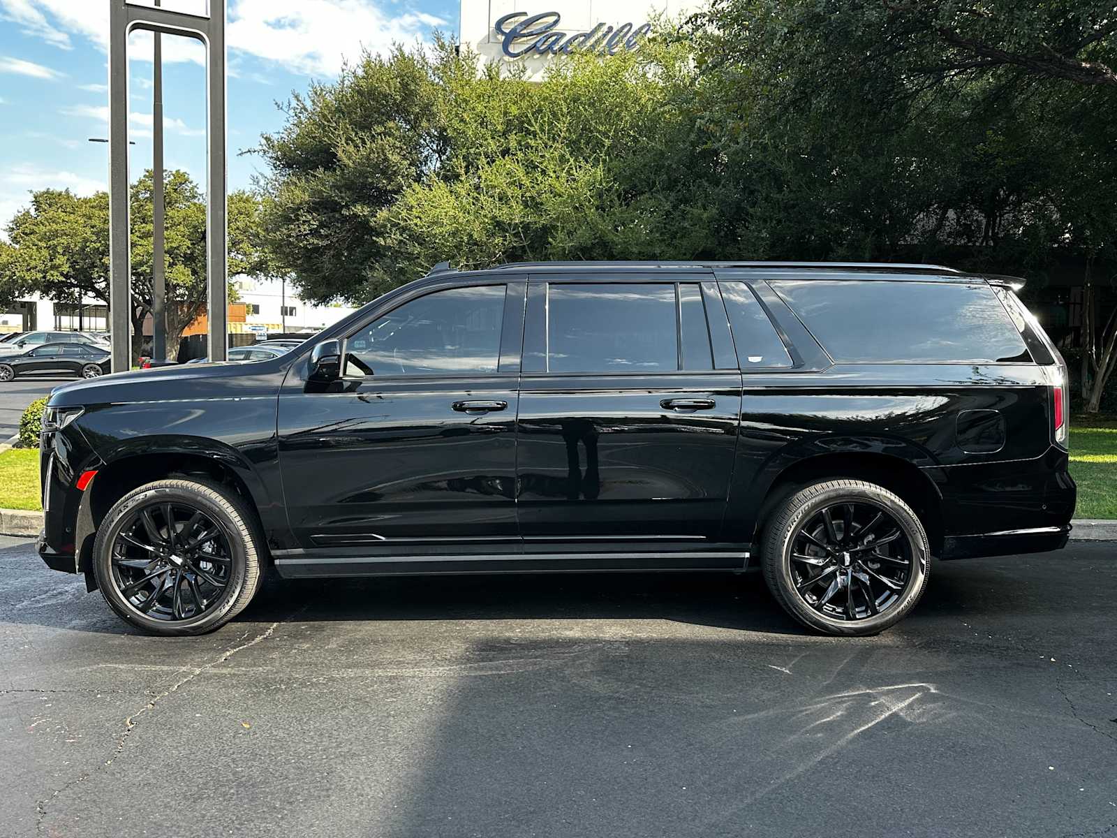 Used 2021 Black Raven Cadillac Sport image 5