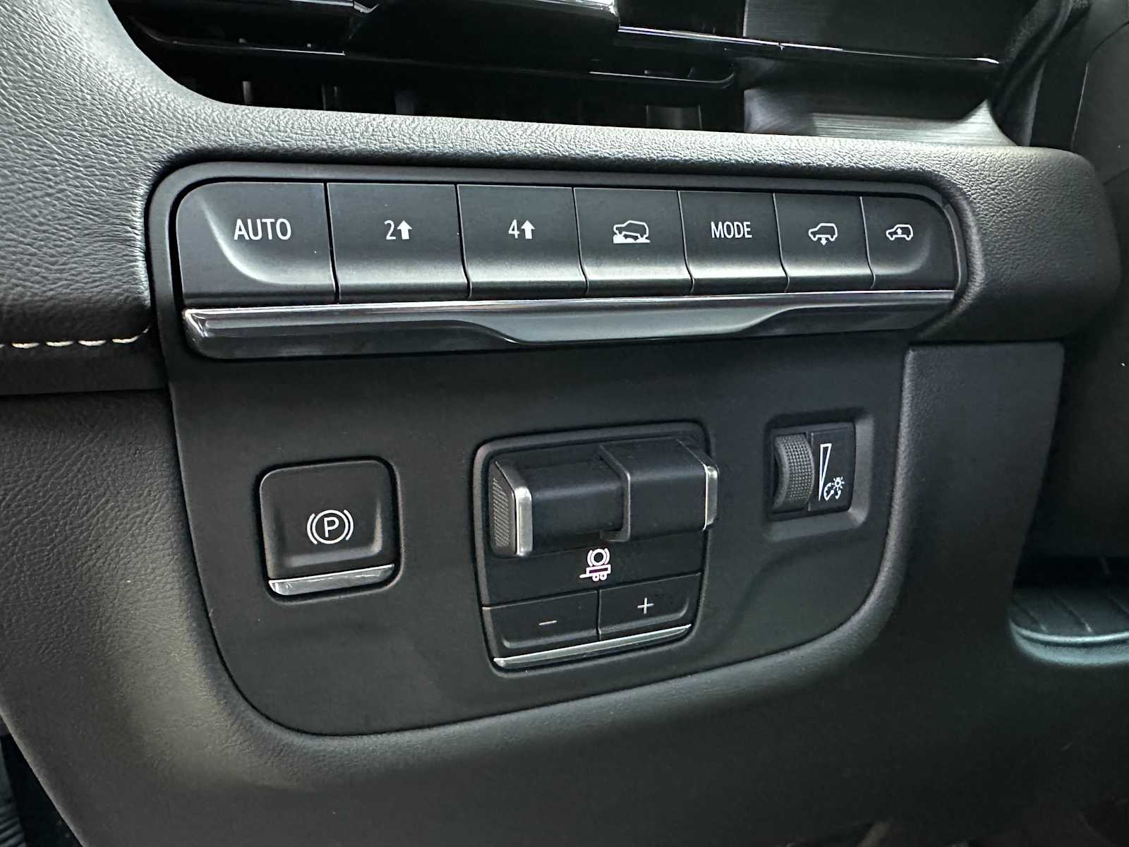 Used 2021 Black Raven Cadillac Sport image 17