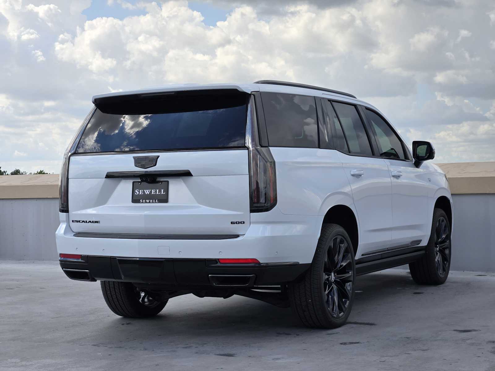 New 2026 Vibrant White Tricoat Cadillac Platinum Sport image 4