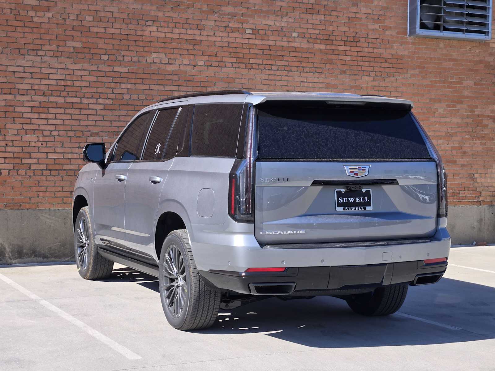 2027 Cadillac Escalade Platinum Sport - Photo 3