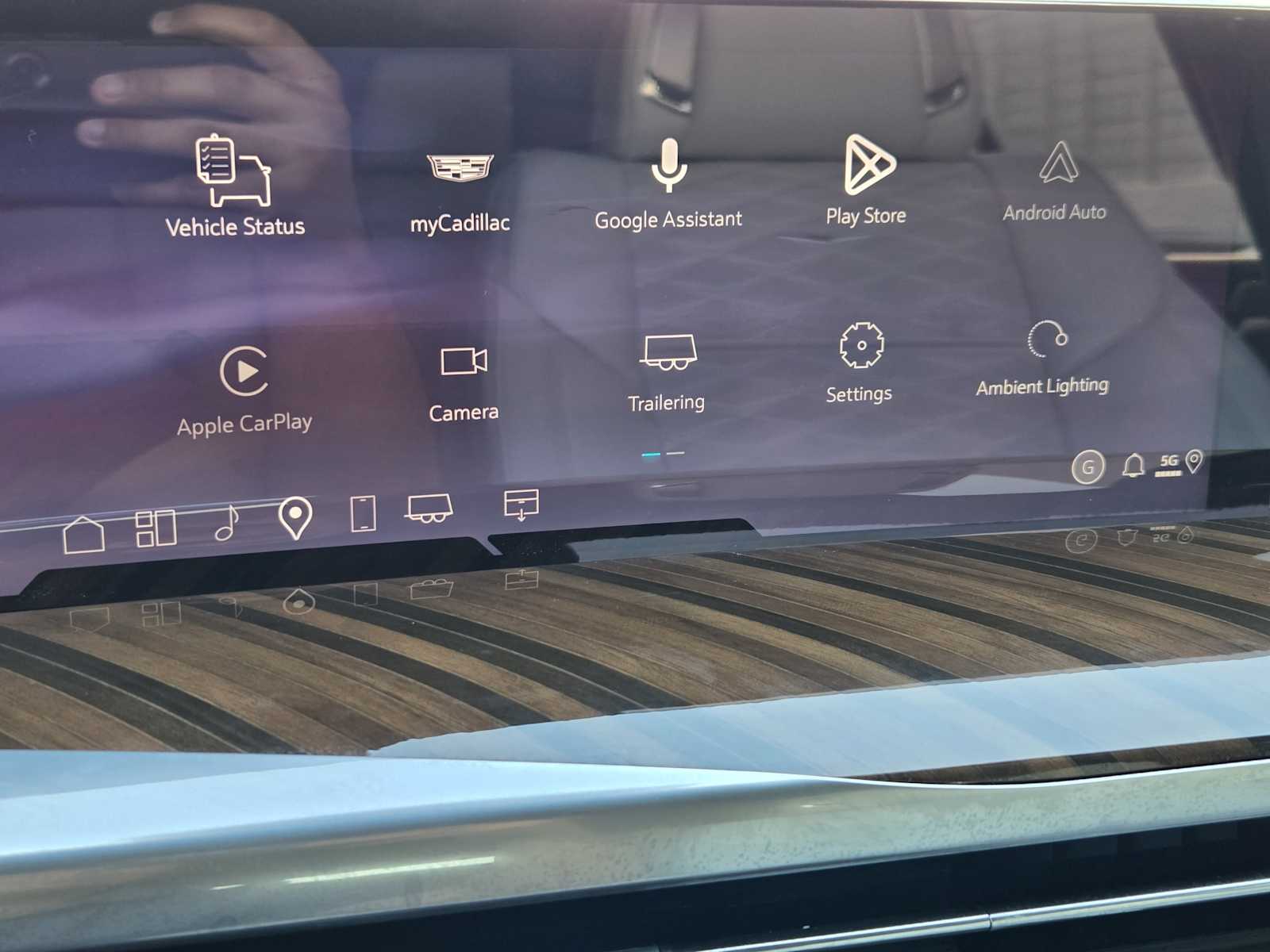2027 Cadillac Escalade Platinum Sport - Photo 10