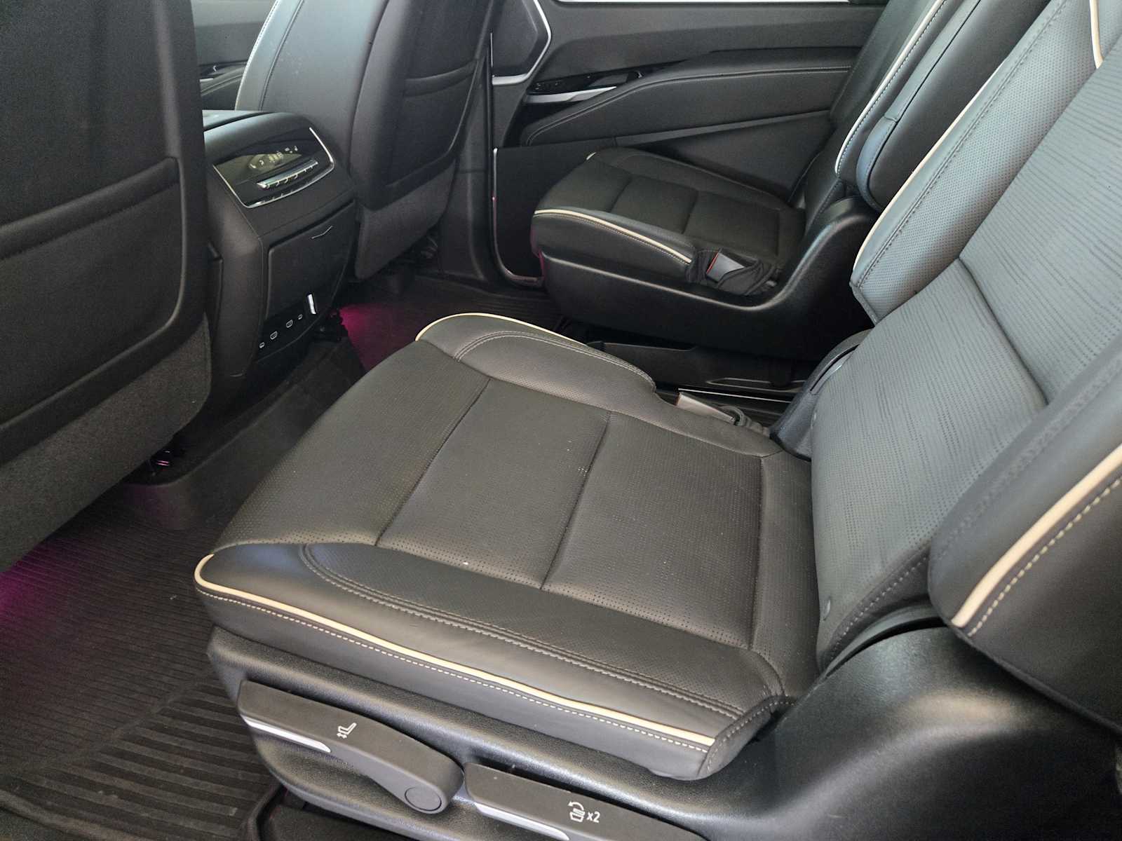 2026 Cadillac Escalade ESV Sport - Photo 17
