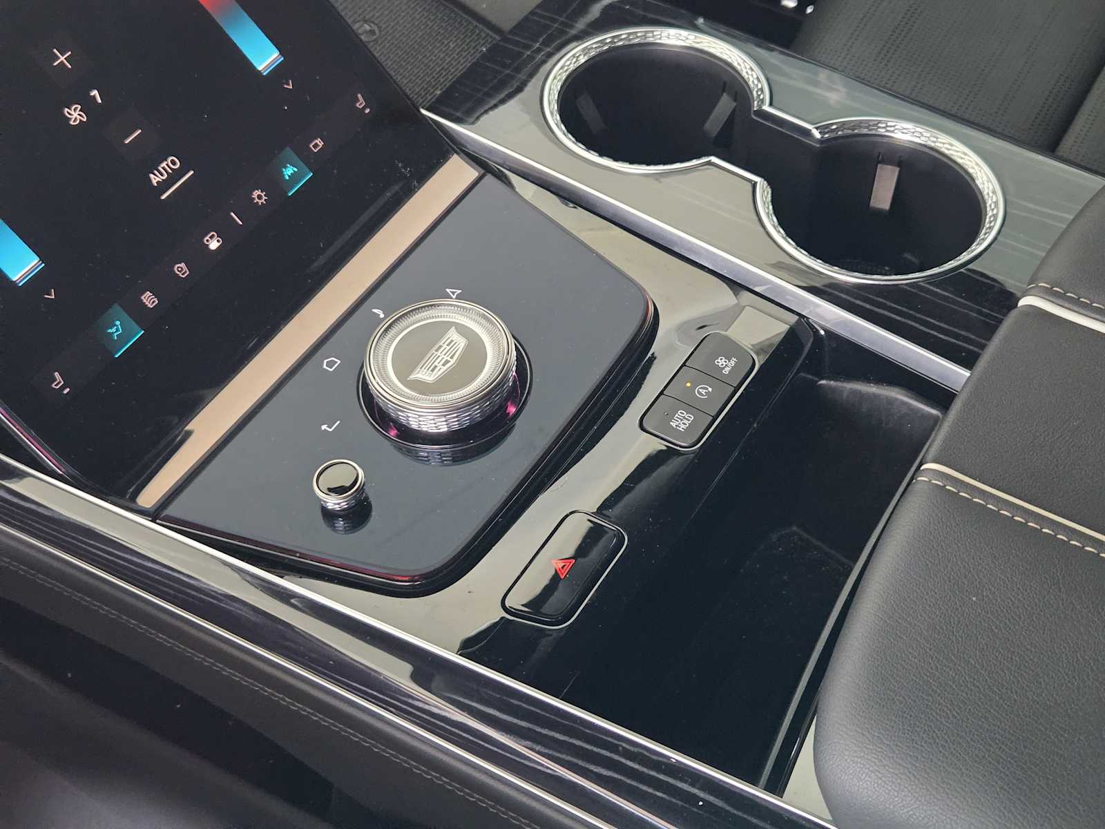 2026 Cadillac Escalade ESV Sport - Photo 13
