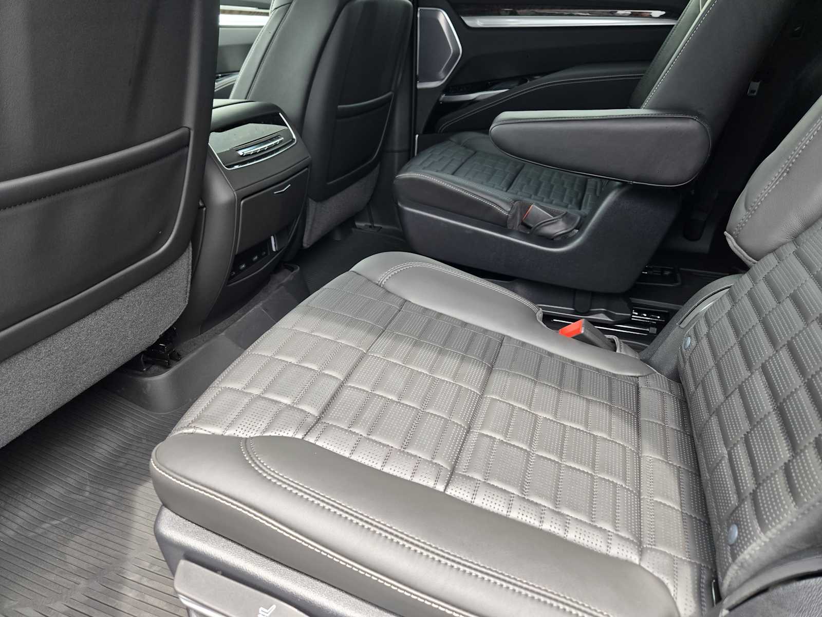 2026 Cadillac Escalade ESV Platinum Sport - Photo 20