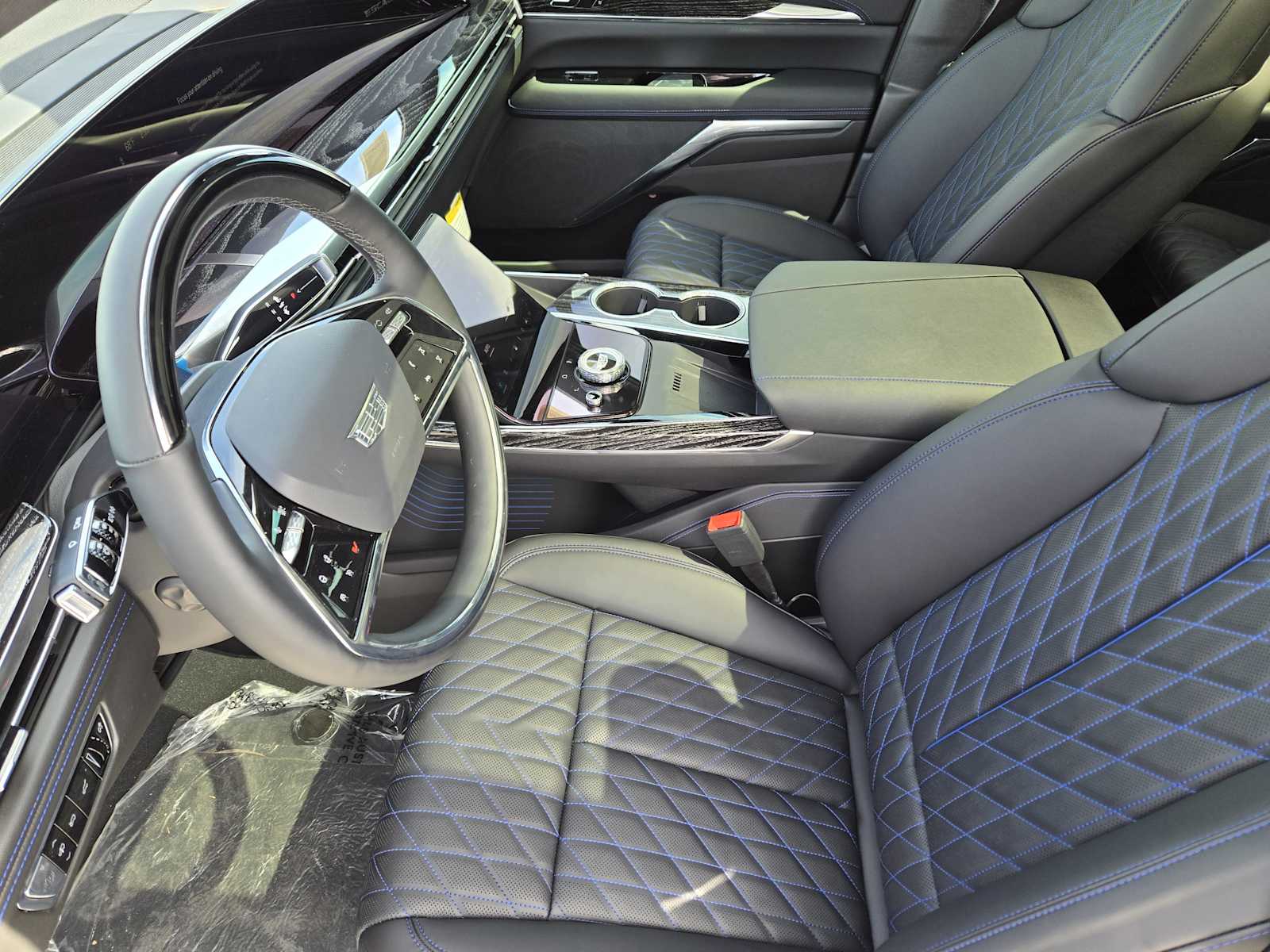 2026 Cadillac Escalade IQ Luxury - Photo 8