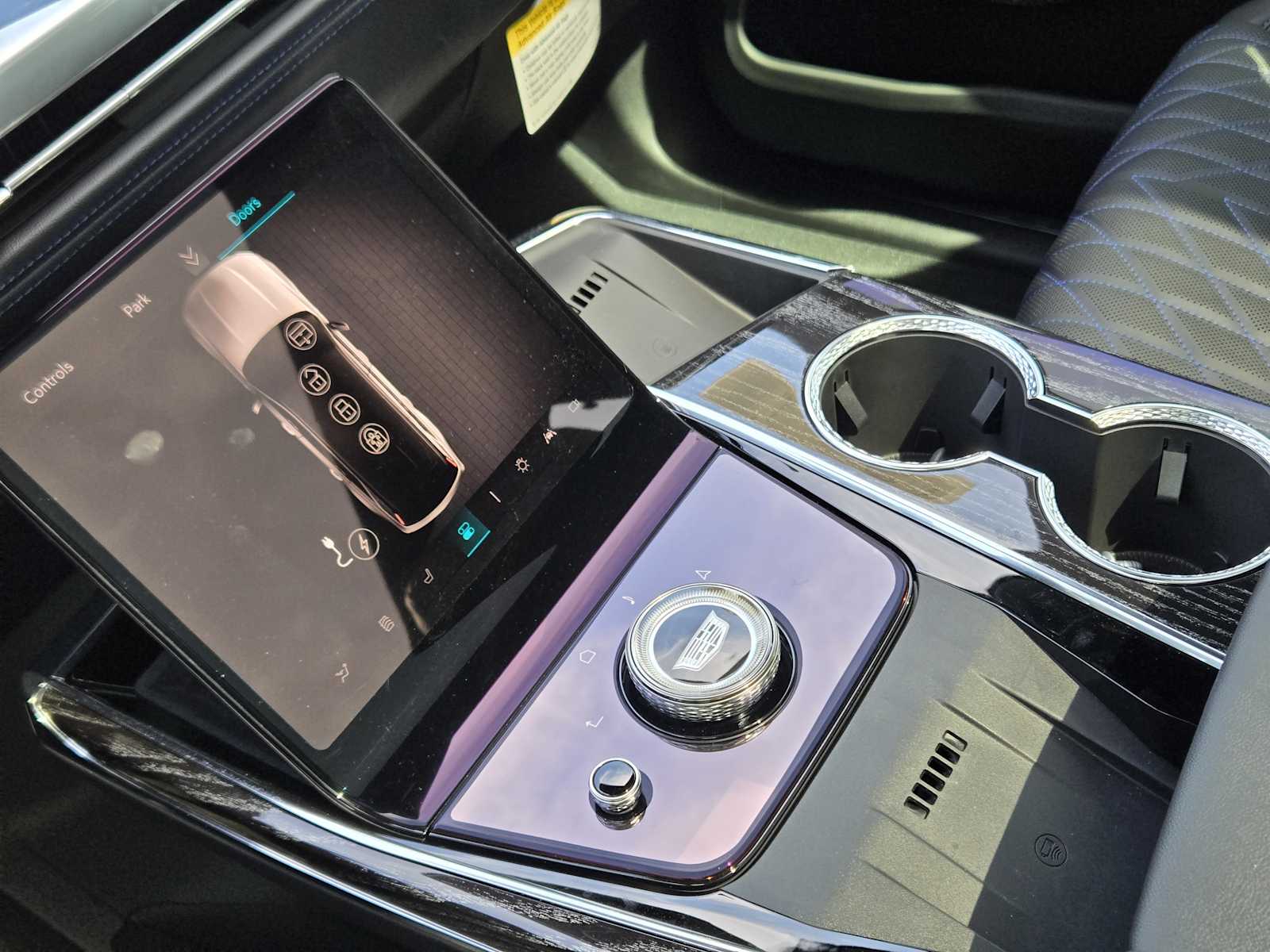 2026 Cadillac Escalade IQ Luxury - Photo 14