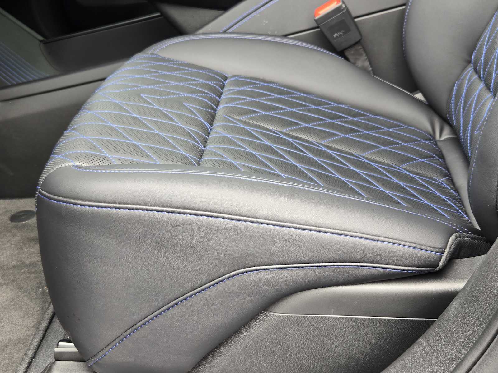 2026 Cadillac Escalade IQ Luxury - Photo 15