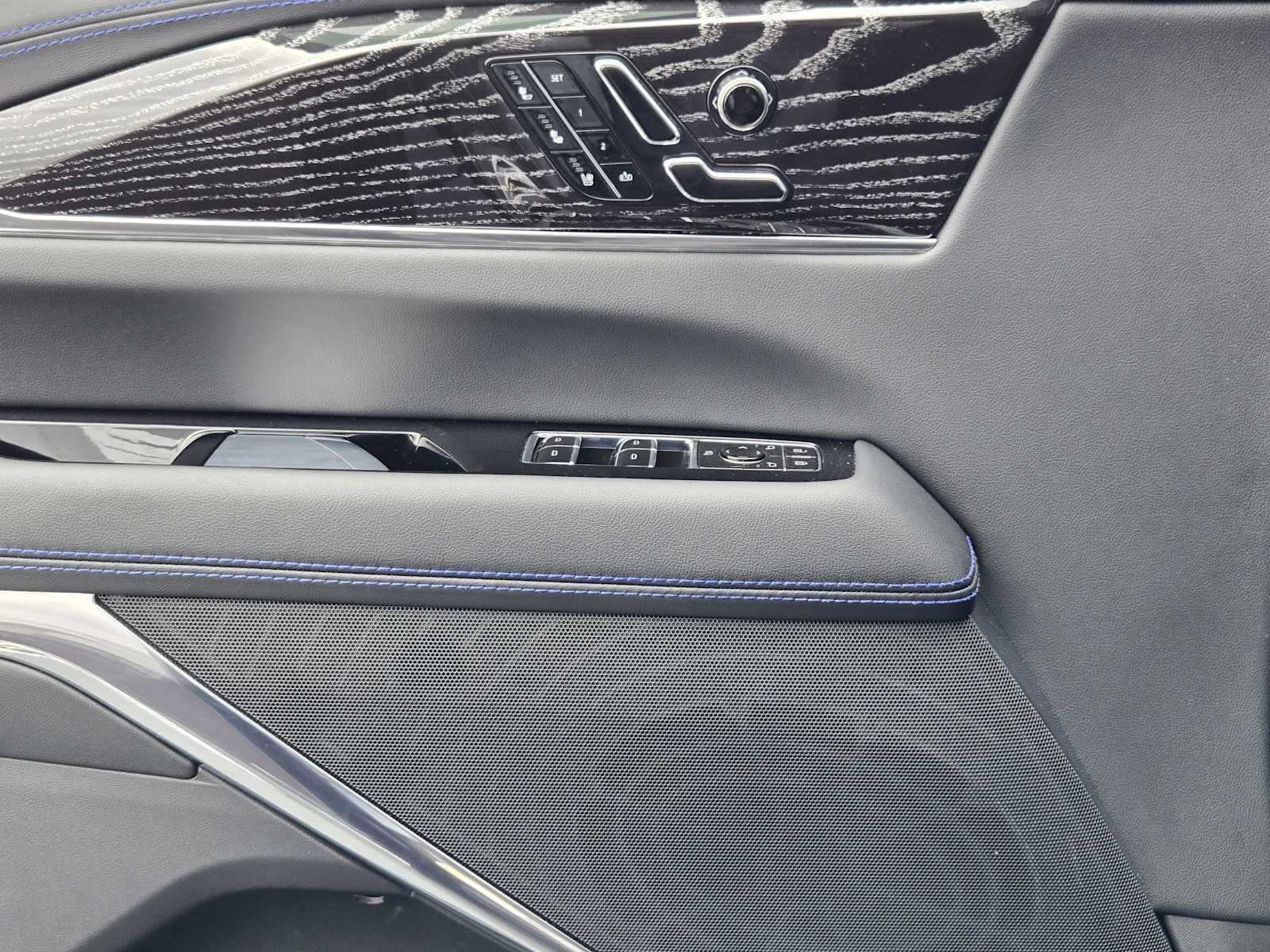 2026 Cadillac Escalade IQ Luxury - Photo 14