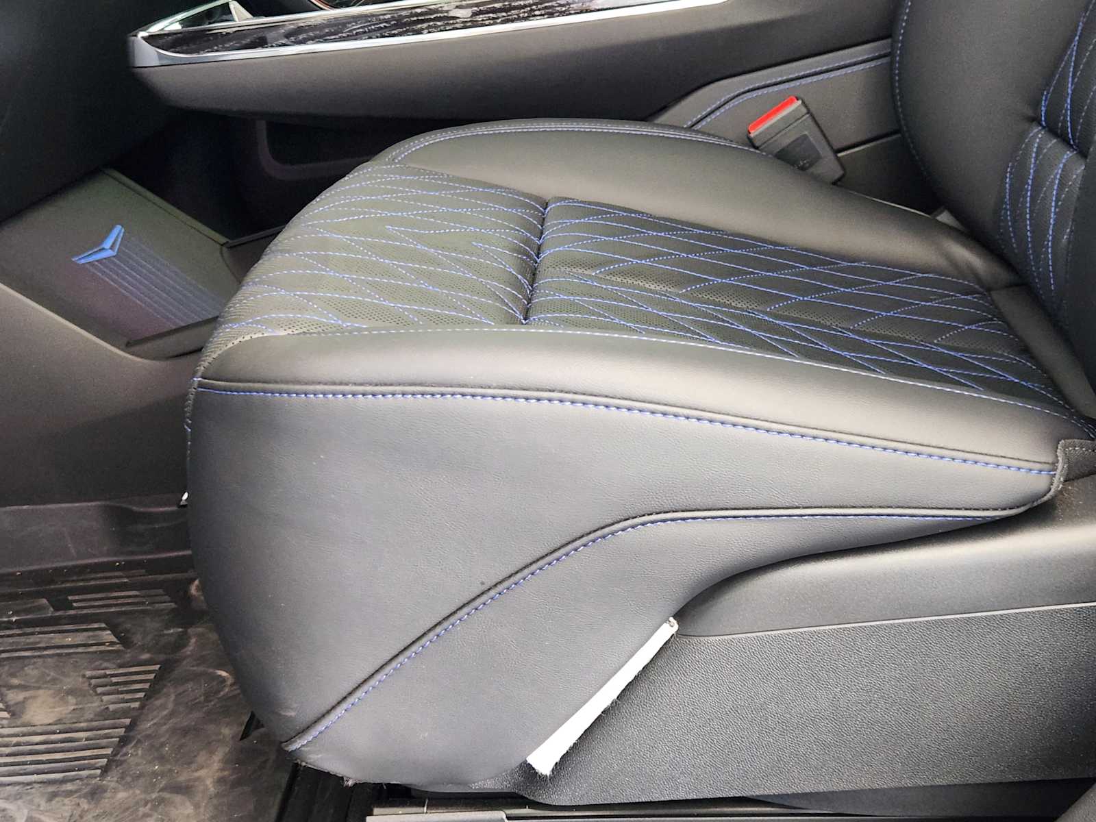 2026 Cadillac Escalade IQ Sport - Photo 17