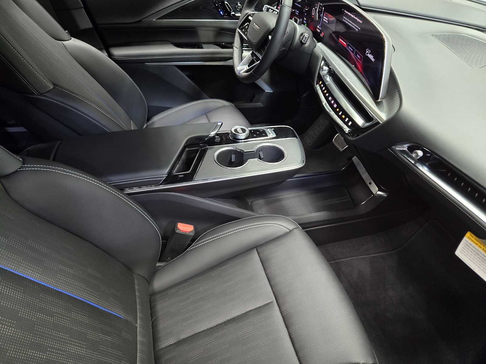 2026 Cadillac LYRIQ V - Photo 8