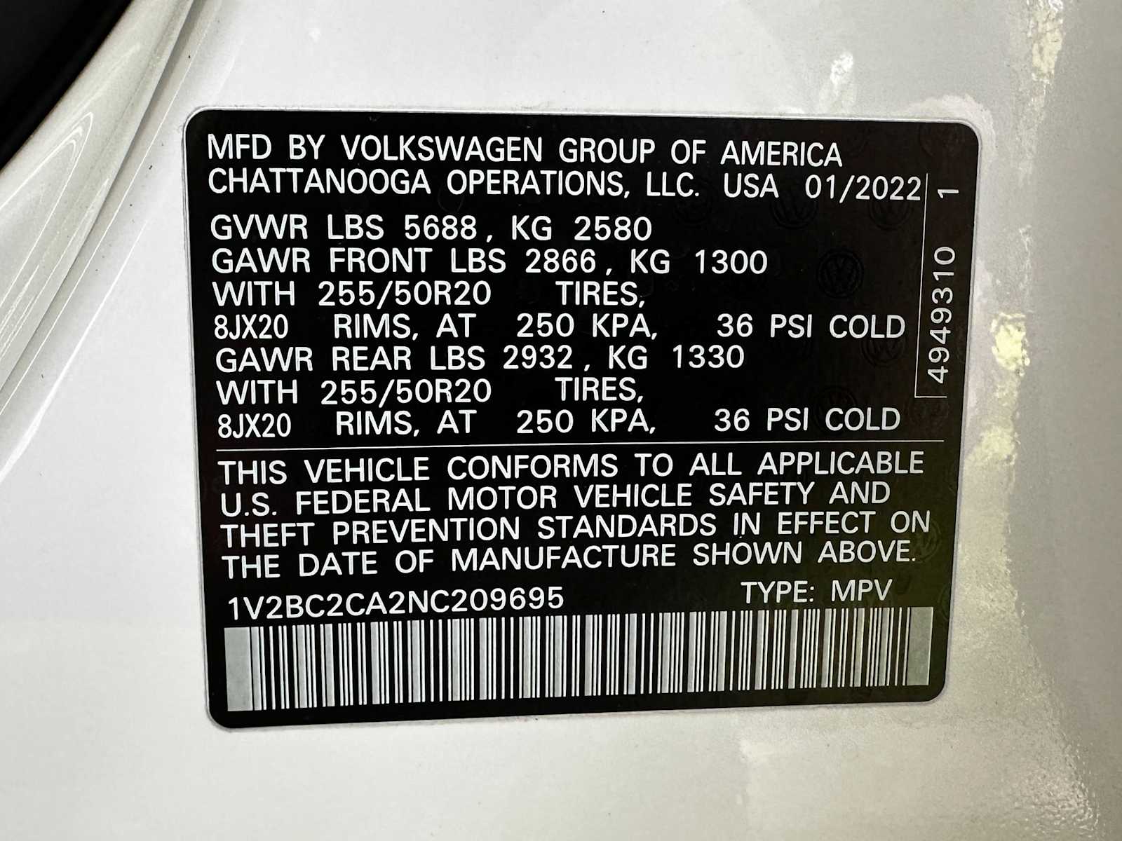 Used 2022 Pure White Volkswagen 2.0T SEL image 22