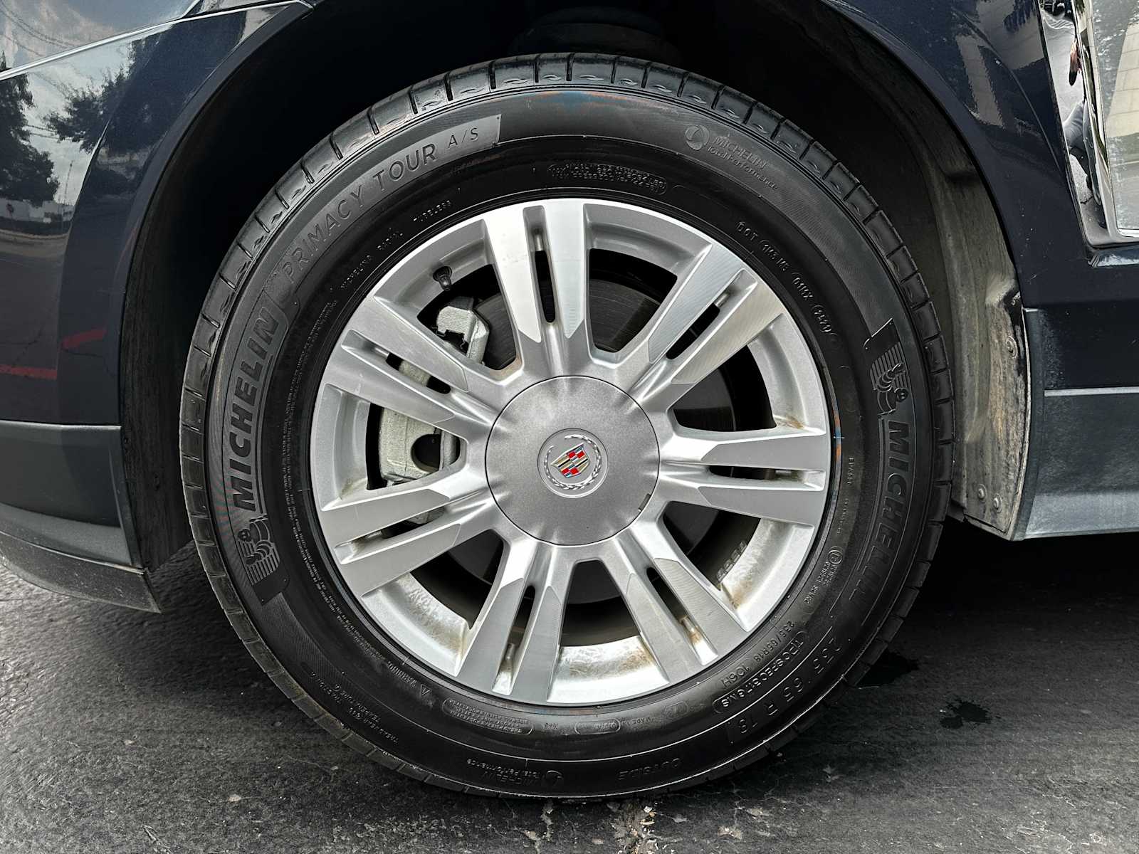 Used 2015 Sapphire Blue Metallic Cadillac Luxury Collection image 7
