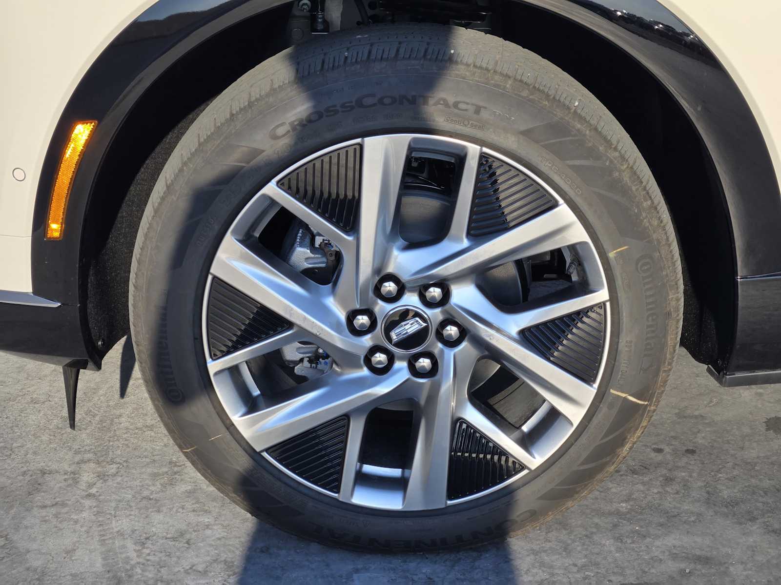 2027 Cadillac OPTIQ Luxury - Photo 7