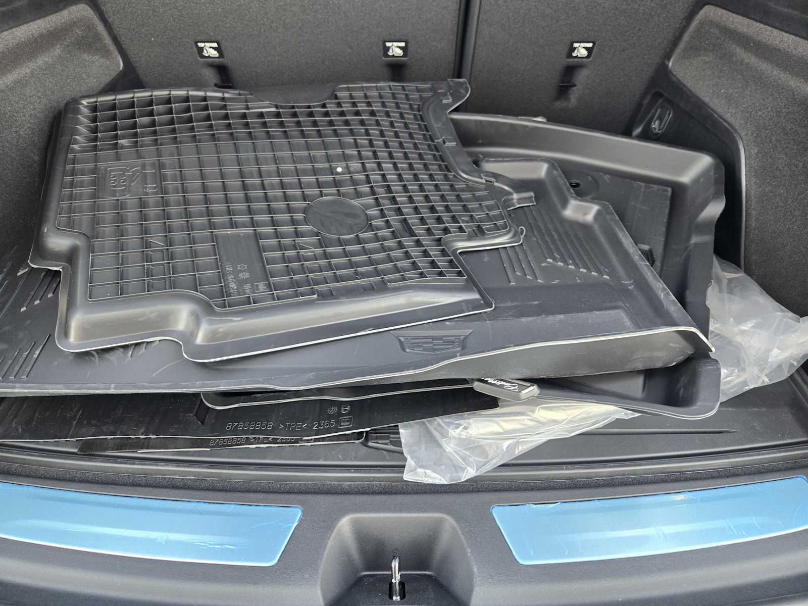 2027 Cadillac OPTIQ Luxury - Photo 21