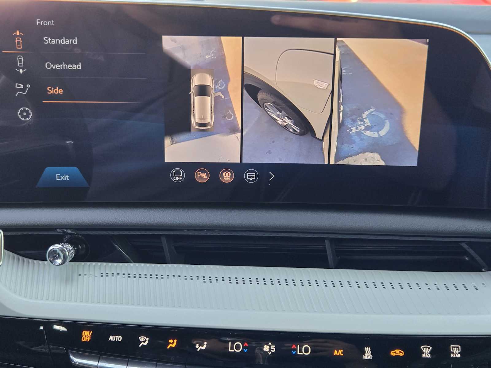 2027 Cadillac OPTIQ Luxury - Photo 12