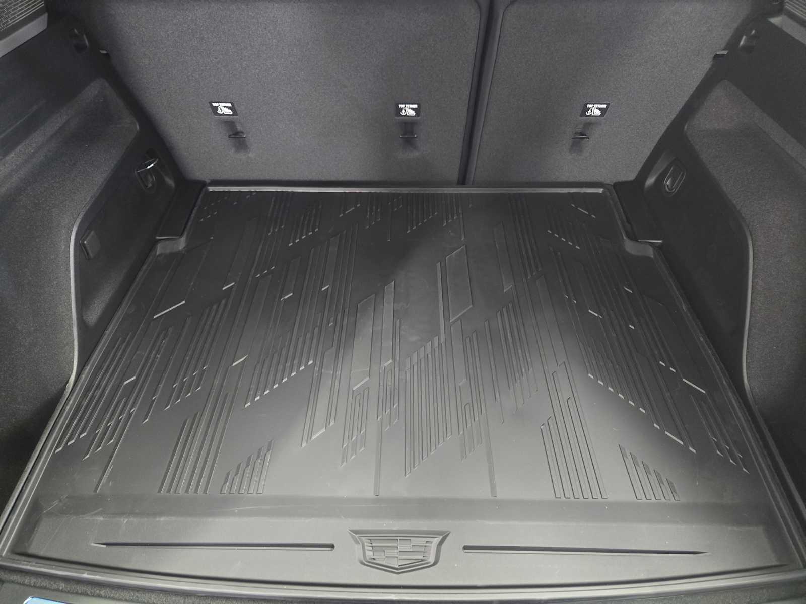 2027 Cadillac OPTIQ Luxury - Photo 21