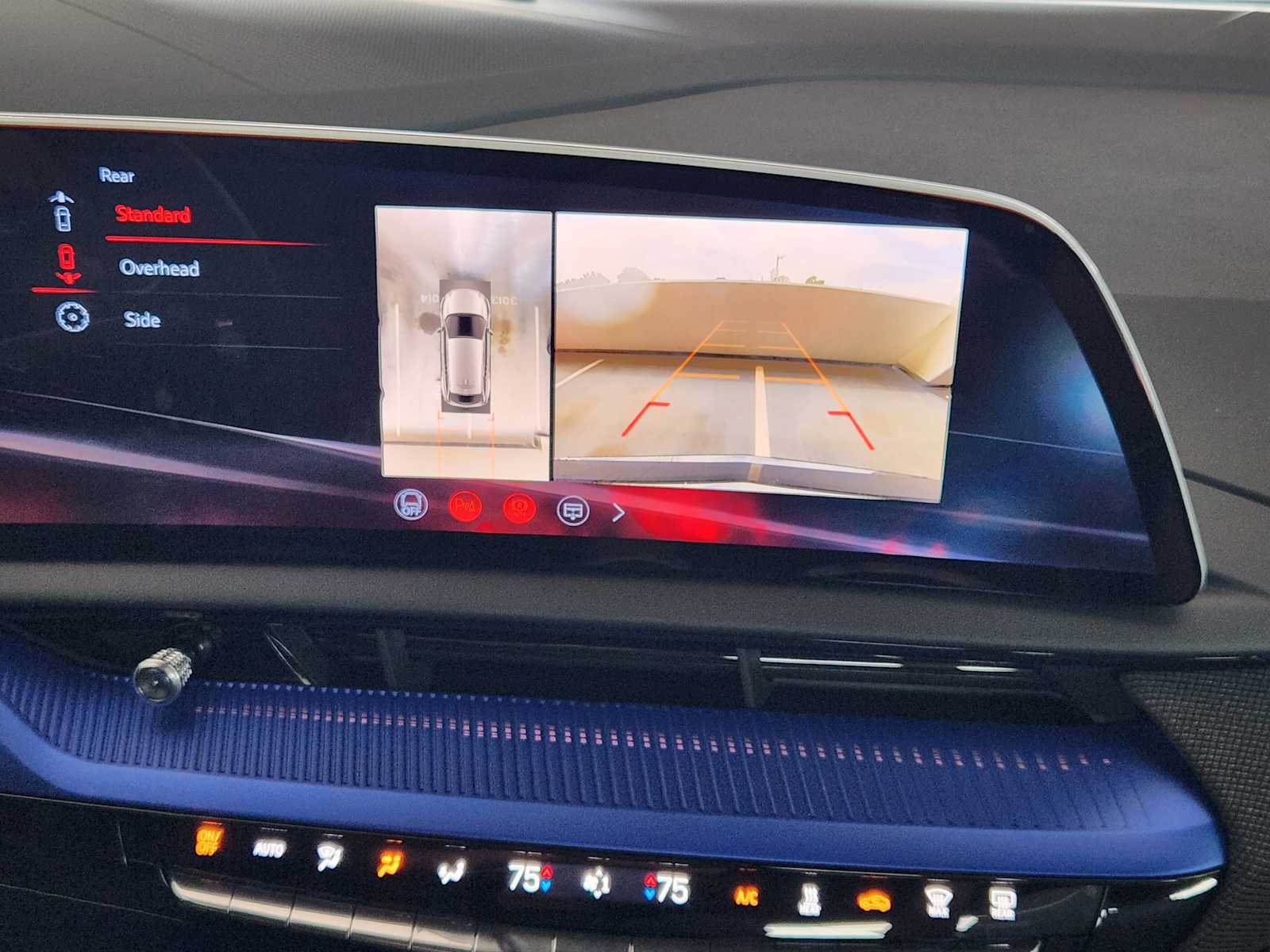 2026 Cadillac OPTIQ V-Series - Photo 12