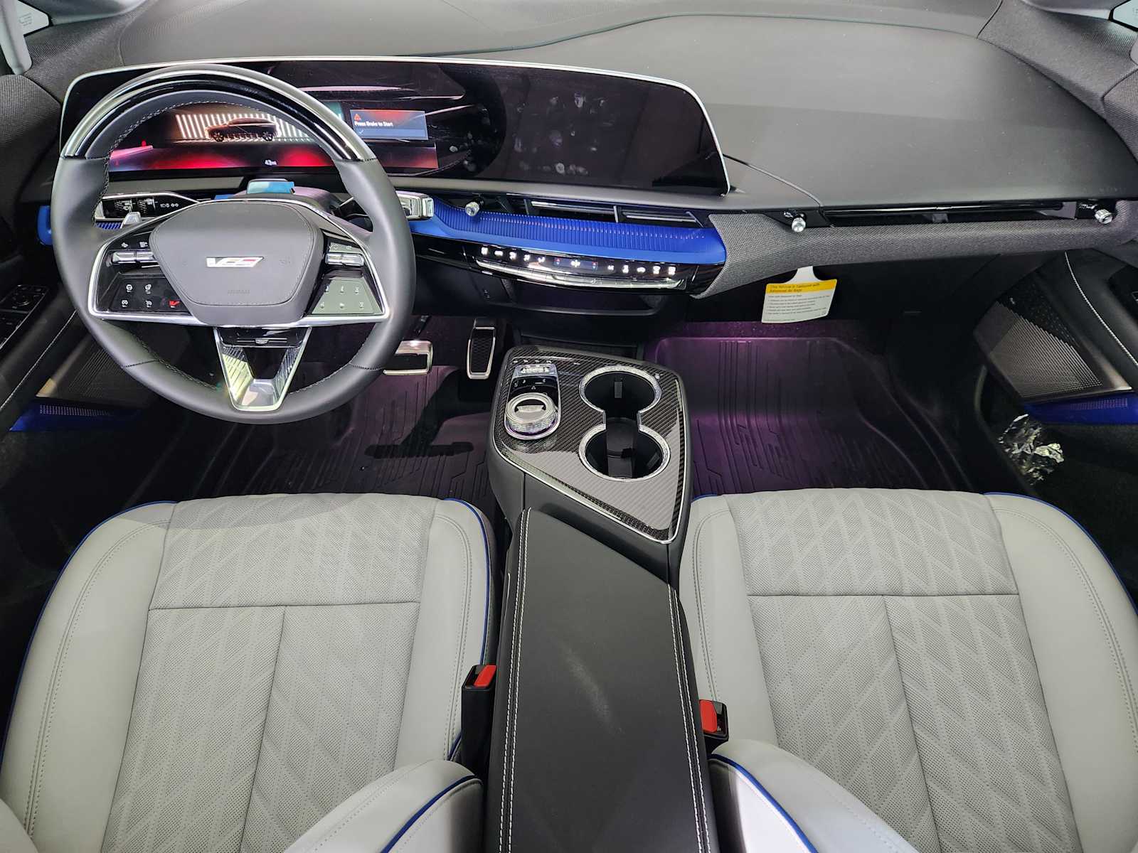 2026 Cadillac OPTIQ V-Series - Photo 18
