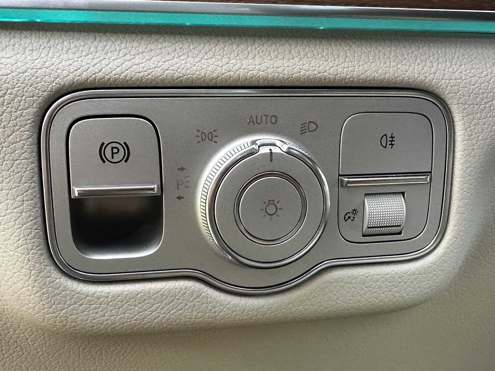 Used 2022 Selenite Grey Metallic Mercedes-Benz GLS 450 image 16