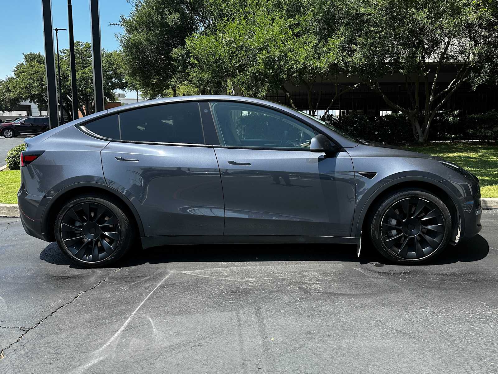 Used 2023 GREY Tesla  image 6