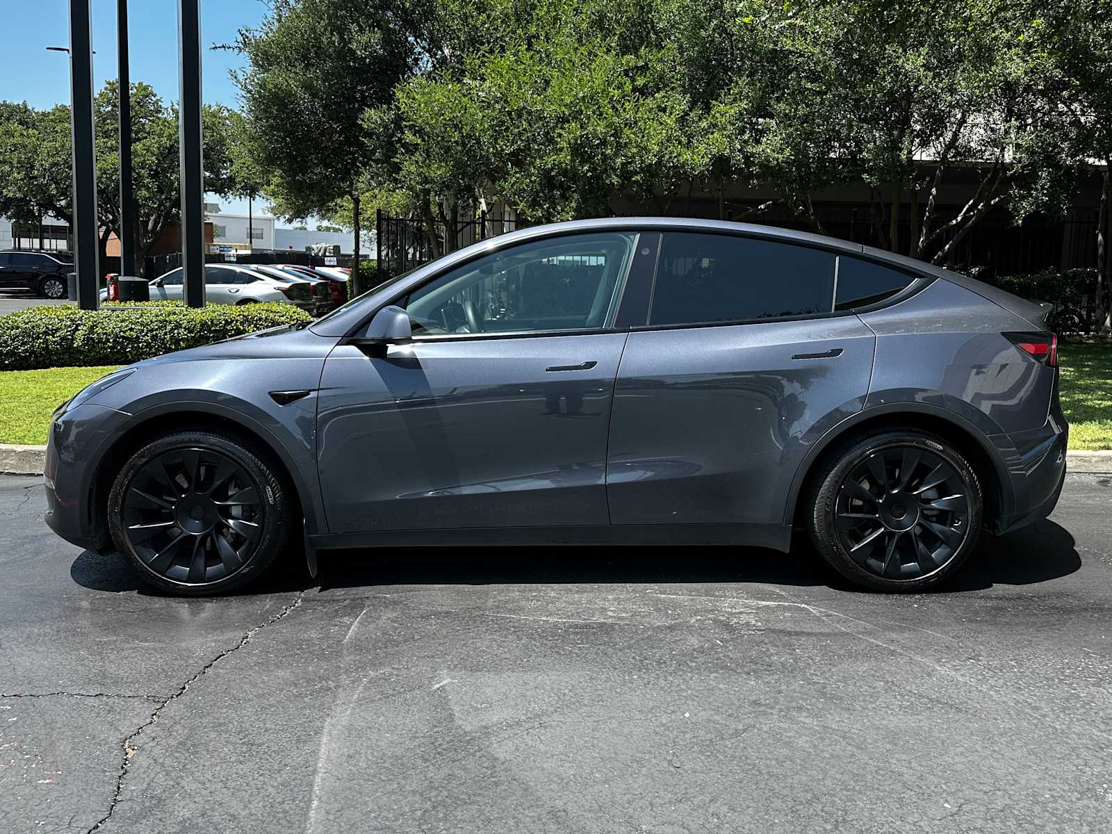 Used 2023 GREY Tesla  image 5