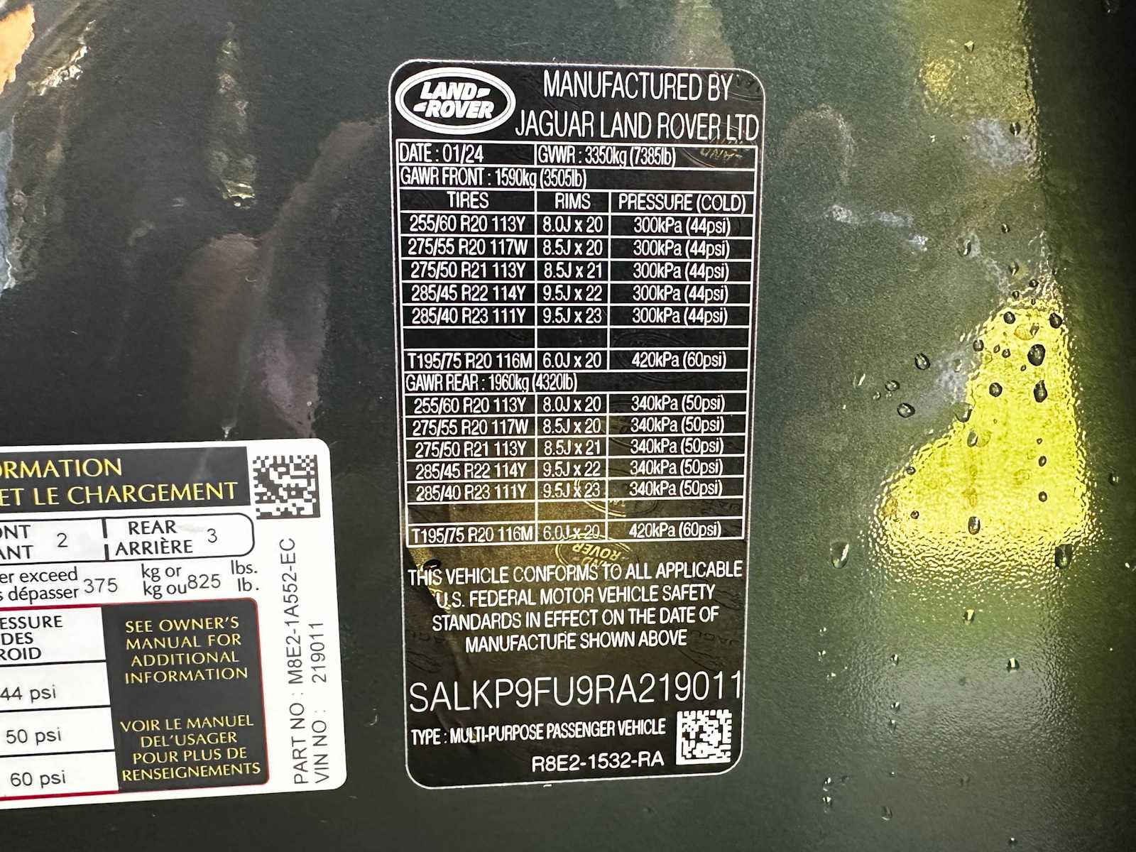 Used 2024 Belgravia Green Metallic Land Rover SE image 22