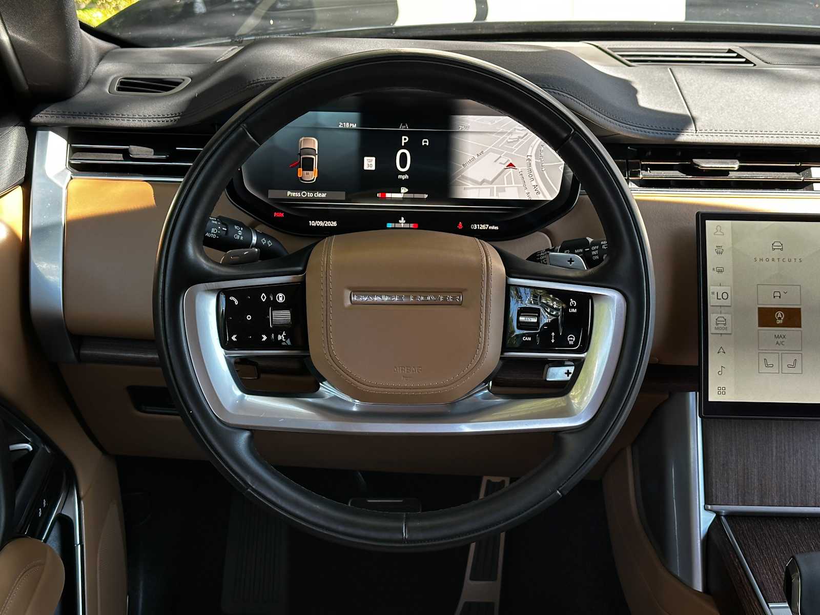 Used 2024 Belgravia Green Metallic Land Rover SE image 18