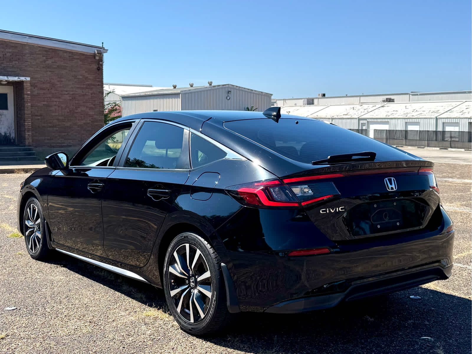 Used 2023 Crystal Black Pearl Honda EX-L image 4