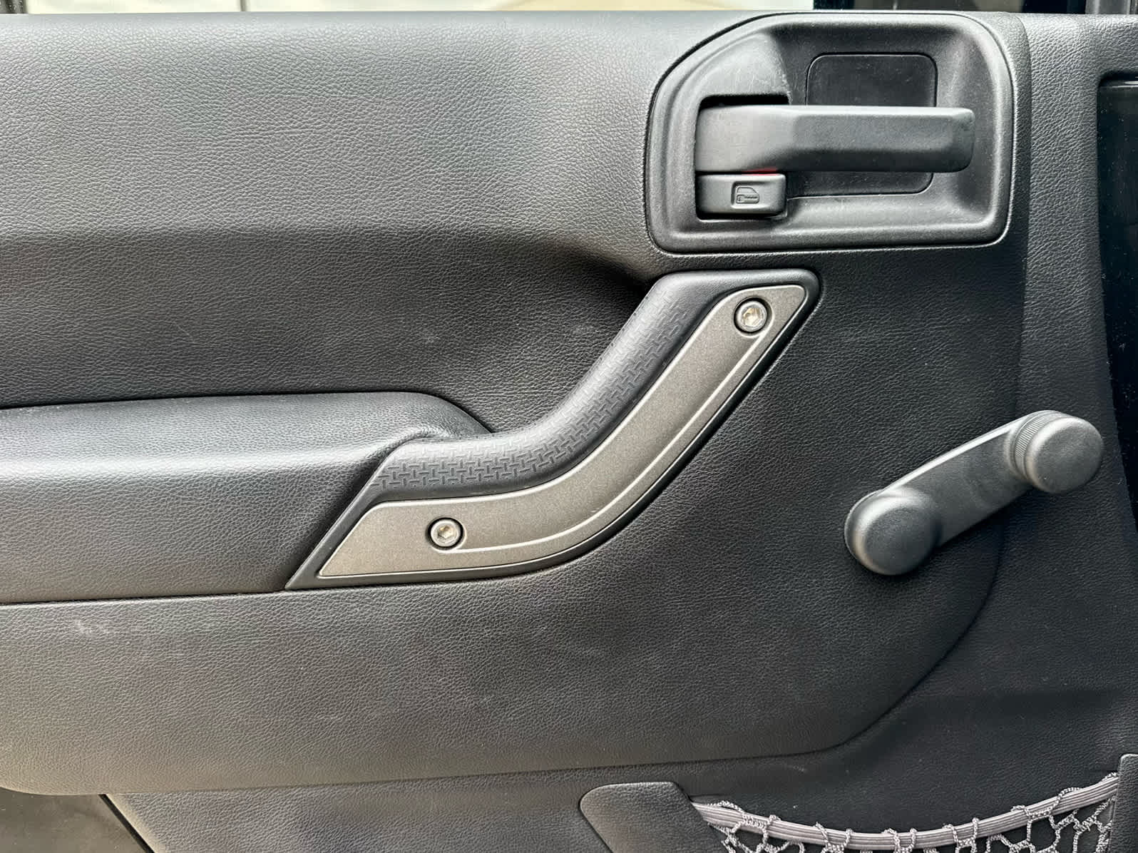 Used 2016 Black Clearcoat Jeep Sport image 14