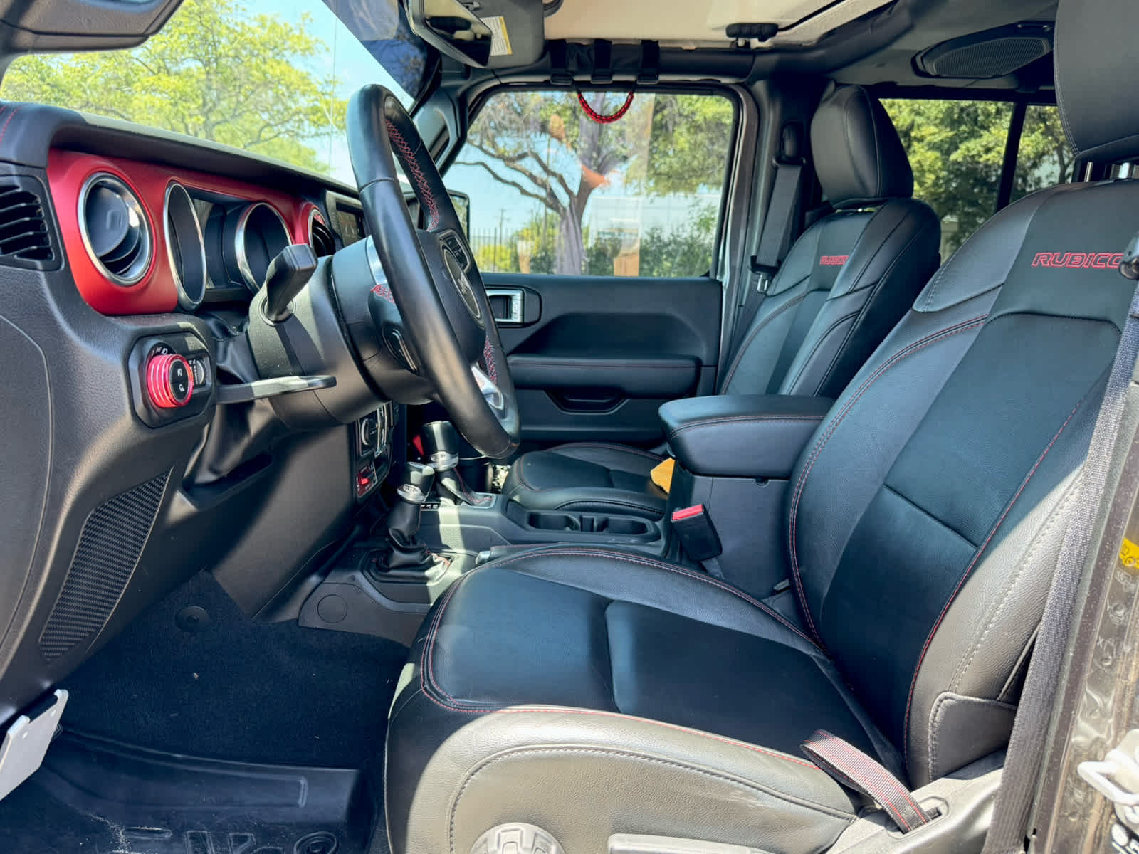 Used 2022 Gray Jeep Rubicon 4x4 image 13
