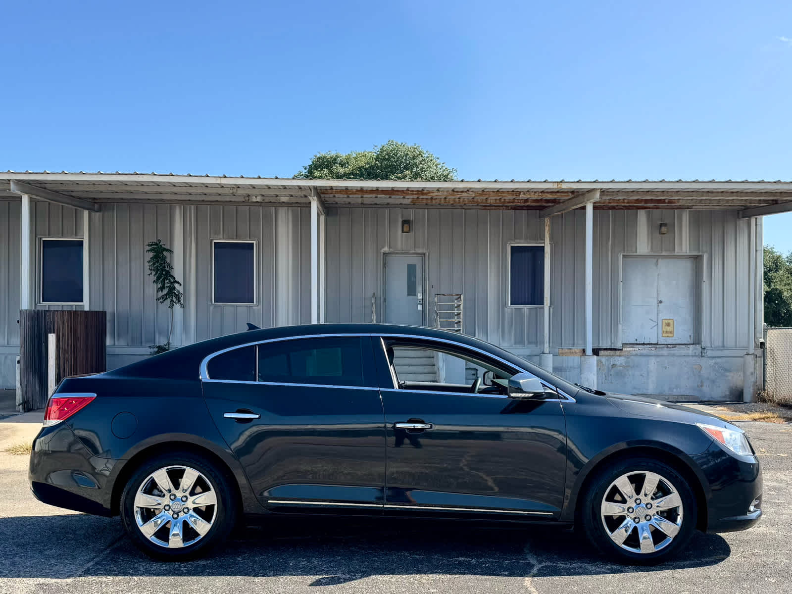 Used 2012 Carbon Black Metallic Buick Leather image 8