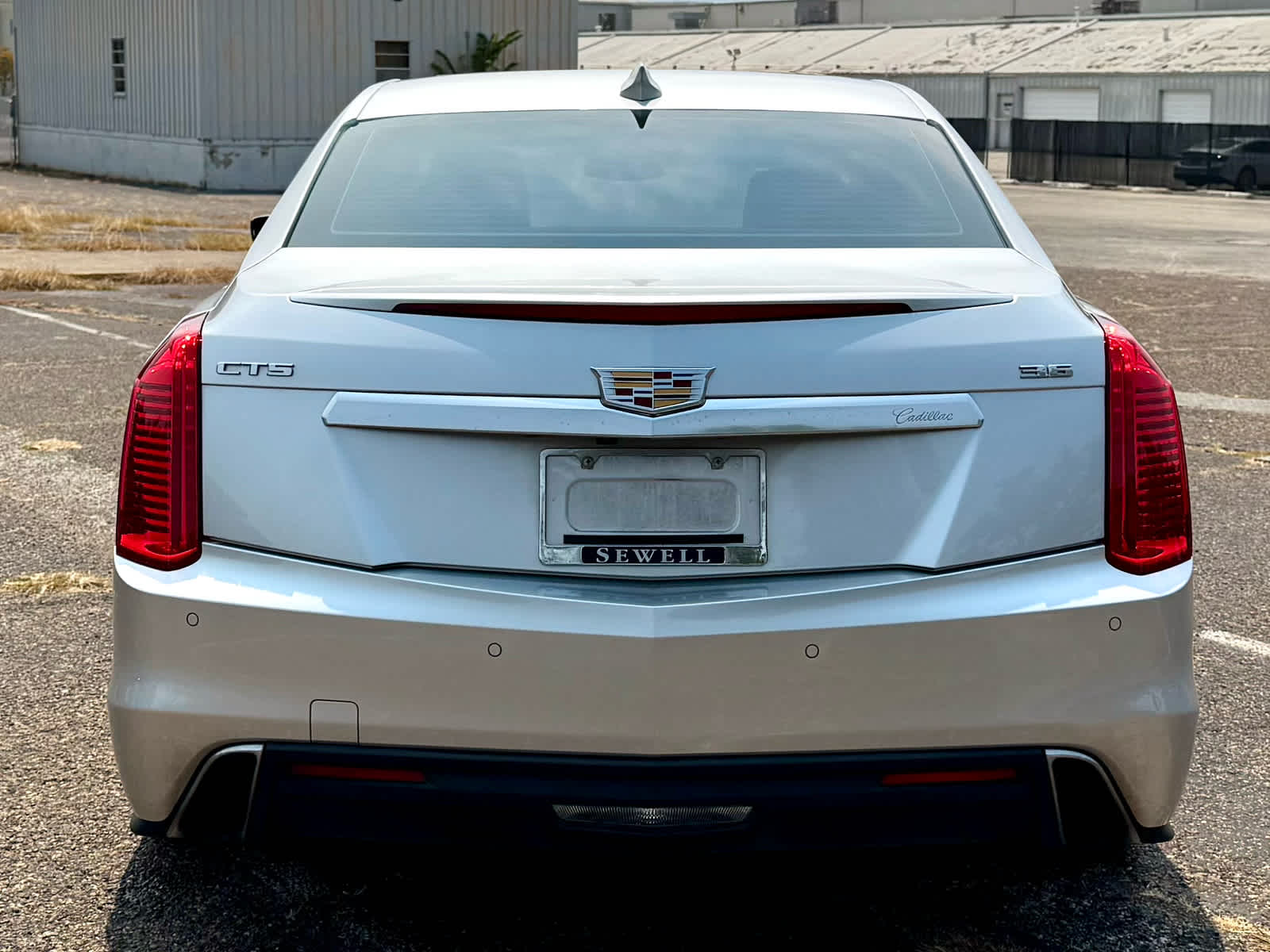 Used 2019 Radiant Silver Metallic Cadillac Luxury RWD image 5