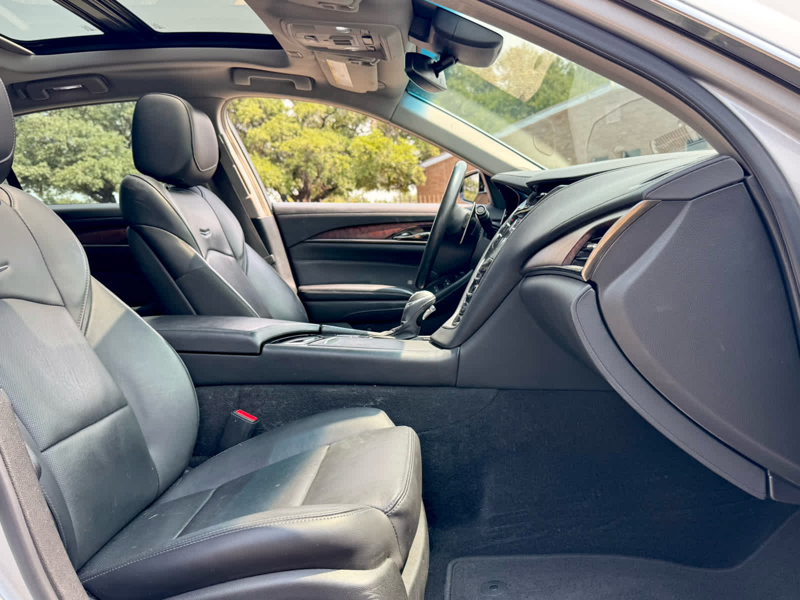 Used 2019 Radiant Silver Metallic Cadillac Luxury RWD image 11