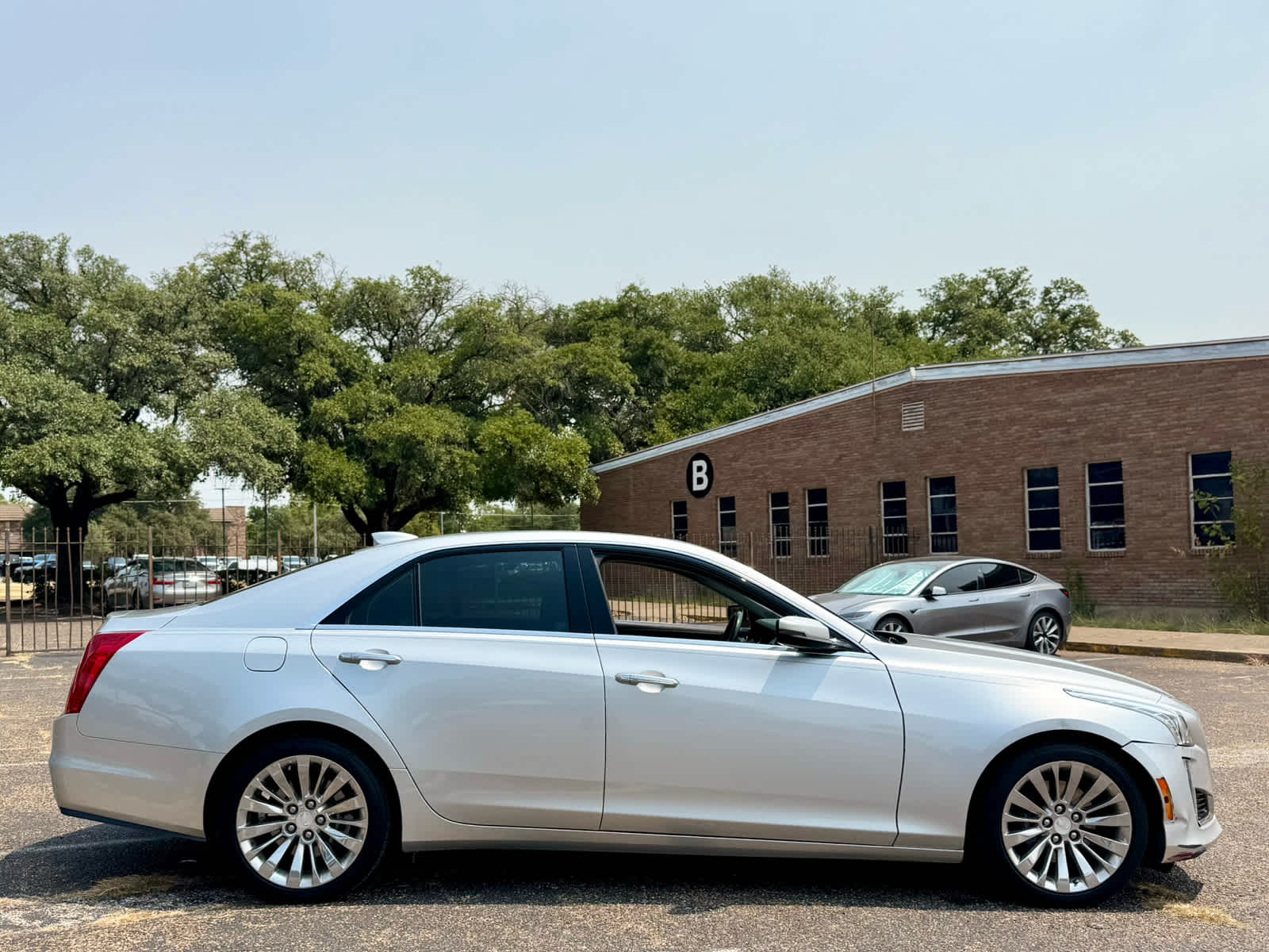 Used 2019 Radiant Silver Metallic Cadillac Luxury RWD image 8