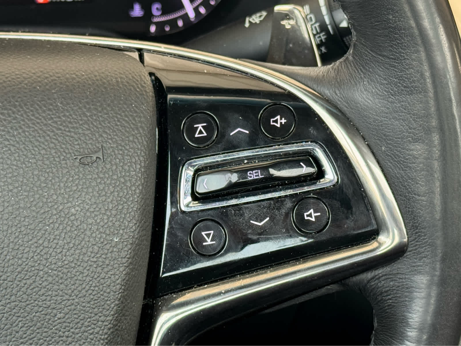 Used 2019 Radiant Silver Metallic Cadillac Luxury RWD image 19