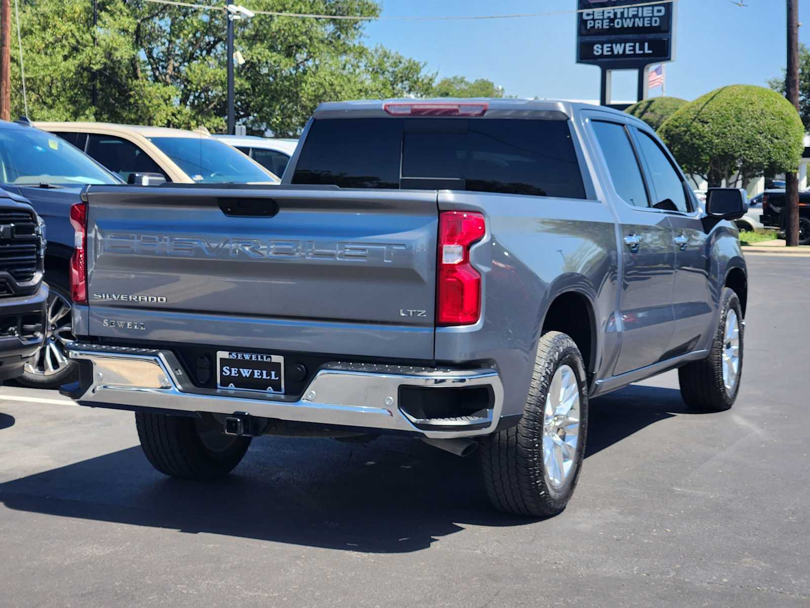 Certified Used 2021 Satin Steel Metallic Chevrolet LTZ image 4