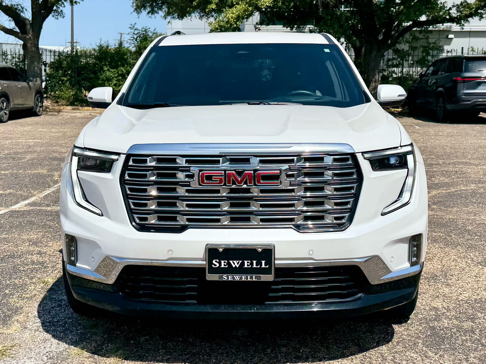 Certified Used 2024 White Frost Tricoat GMC AWD Denali image 10