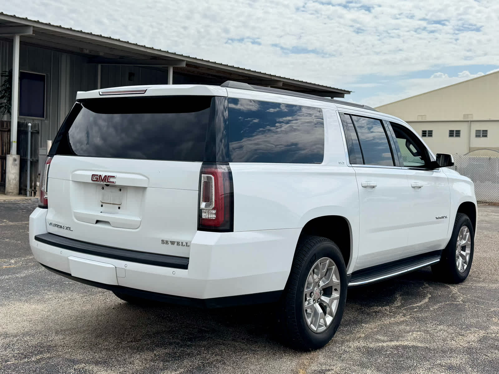 Certified Used 2018 SUMMIT WHITE GMC SLT image 7