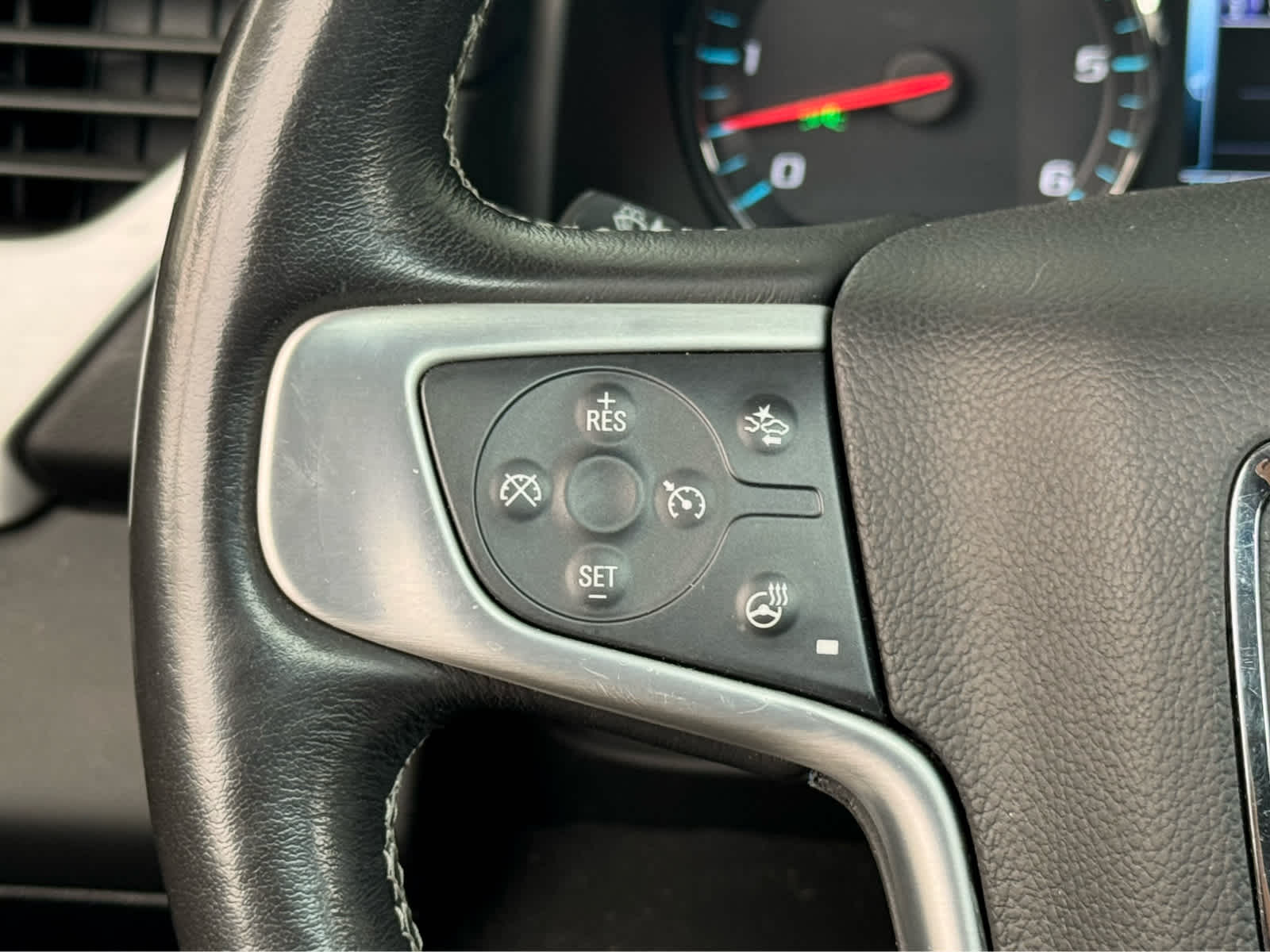 Certified Used 2018 SUMMIT WHITE GMC SLT image 19